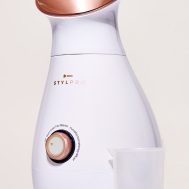 9c8b868296519585e509de4aa715da08c1a6f4b7_CMW8869_2_stylpro_4_in_1_ionic_facial_steamer