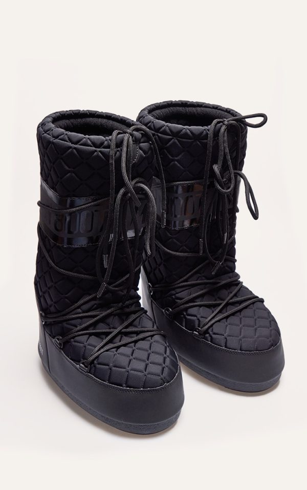 9ca34d43a3cfcecbc426039fd952e7abd8b20e7c_CNI9161_2_moon_boot_black_icon_quilt_boots