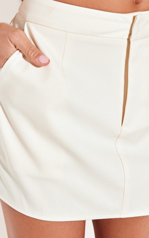 9e243b8104b8b1938c789d12f0a7283a483b46f8_CNL9313_5_cream_tailored_woven_mini_skirt