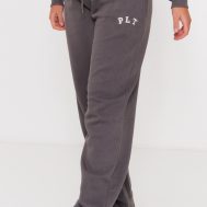 9e2f5d262119be15c82211be3869ca214843dfa2_CNI1459_2_prettylittlething_charcoal_logo_oversized_wide_leg_joggers