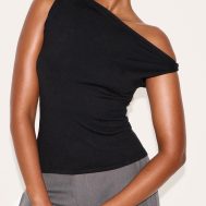 9e6ebaa1d1d7dfbed449b333c5dd09a0dd6bb235_CNL6057_4_black_basic_knit_asymmetric_hem_twist_sleeve_vest_top