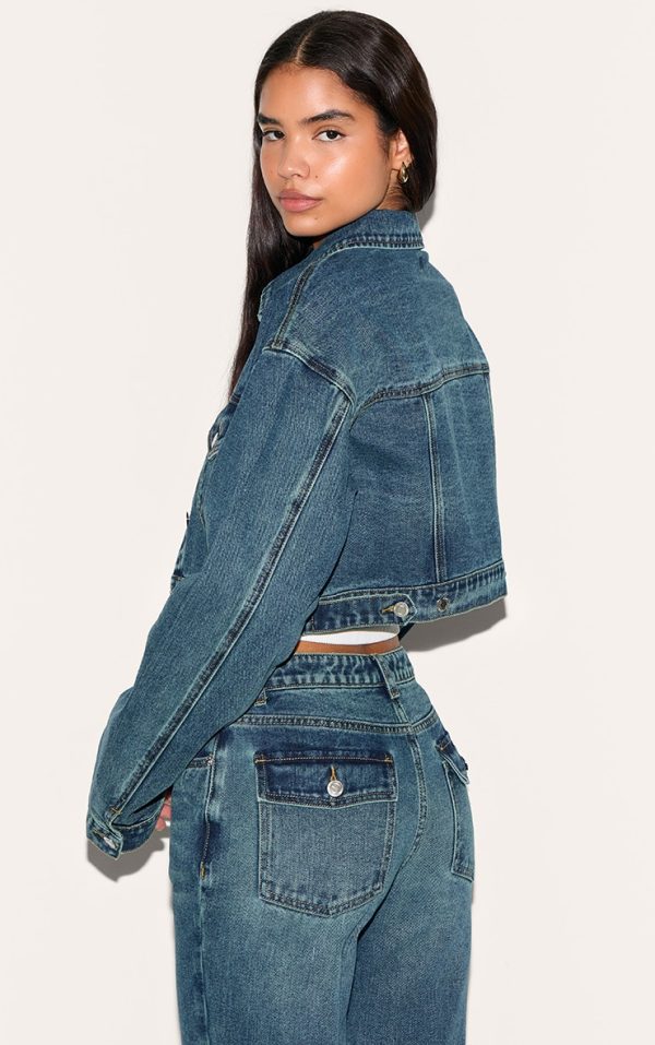 9ea5e87210e87b44789256c32b128a7aa66ca2c4_CNM1354_2_tall_dark_blue_wash_pocket_detail_cropped_denim_jacket