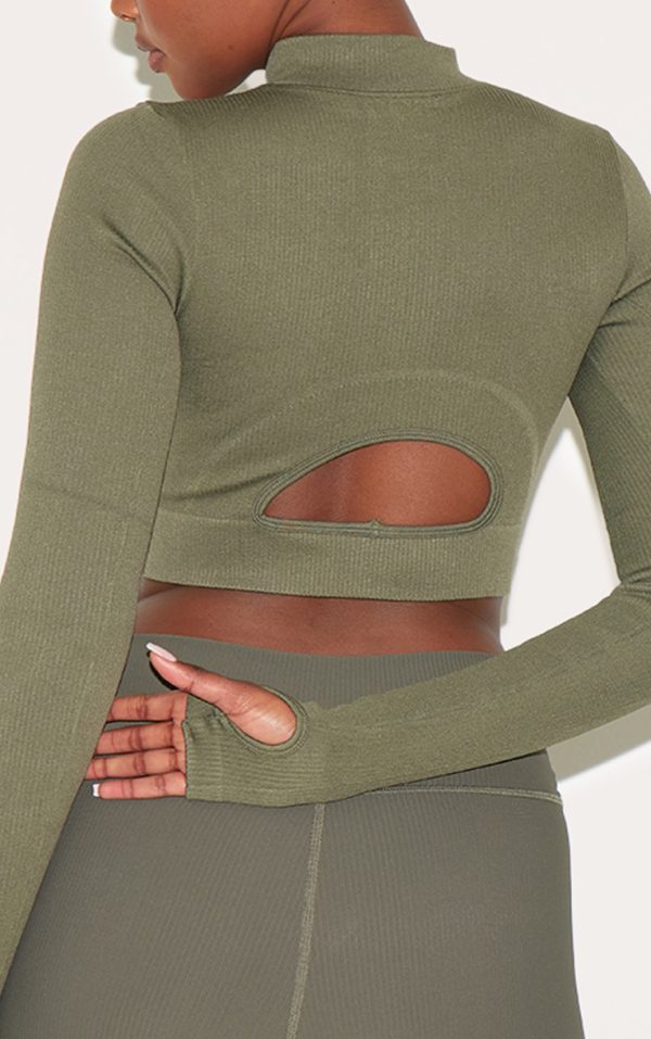 9f4fabf3d14c71b2a25d551a6c51a2b1a7986d4f_CNF1051_4_olive_seamless_seam_detail_cropped_sports_jacket