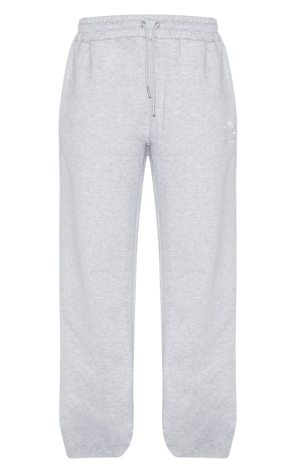 9f59acb3843b69f36469b9021bfe779d6e0bedad_CNJ8766_5_prettylittlething_grey_marl_embroidered_graphic_wide_leg_joggers
