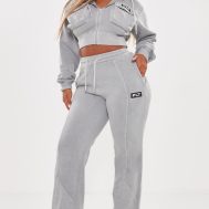 9f5cf70ac1f78df0eab355d77d48e1489529c1e5_CNF9903_3_prettylittlething_shape_grey_marl_washed_cargo_cropped_hoodie
