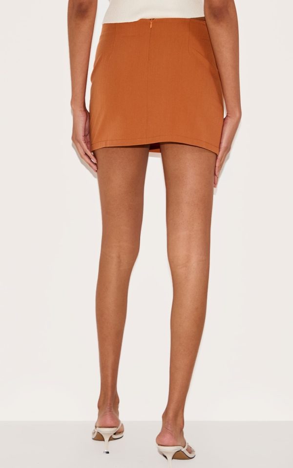 9fd5781d90ac9cc5652fdfd7b650b70787228411_CNL9125_3_rust_black_thin_belt_detail_tailored_mini_skirt