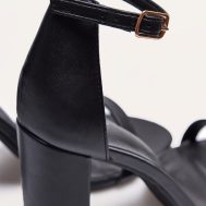 a02d186afd900ba3a4c23f2c73bda9641fe2bb07_CNI2449_4_black_wide_fit_round_toe_faux_suede_block_heeled_sandals