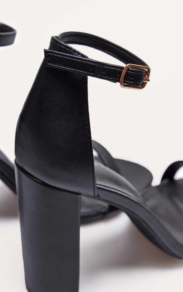 a02d186afd900ba3a4c23f2c73bda9641fe2bb07_CNI2449_4_black_wide_fit_round_toe_faux_suede_block_heeled_sandals