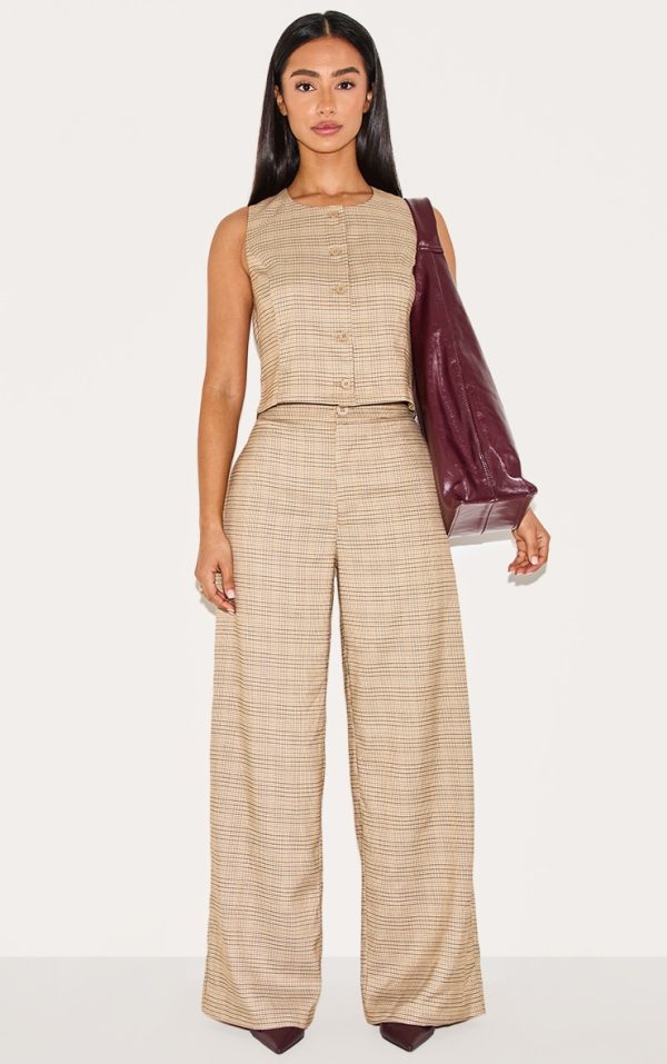a04ed2df05fa36a8caf2287c9e324dc6f8451f2f_CNL8374_3_petite_brown_checked_longline_waistcoat