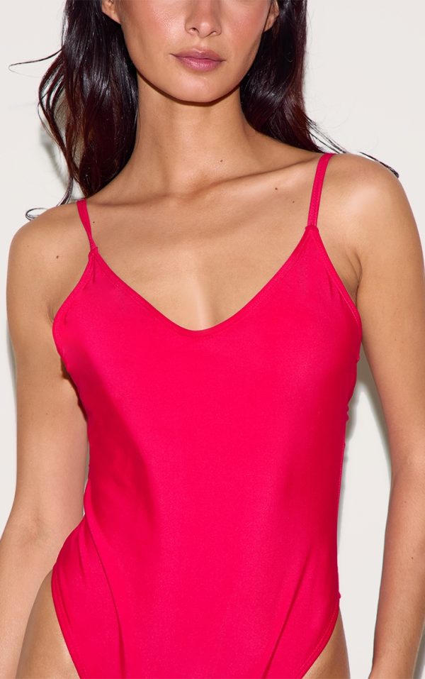 a0b9ba105c415c70cedcd4bd23b5e065dc6ed714_CNK7683_4_red_plunge_swimsuit