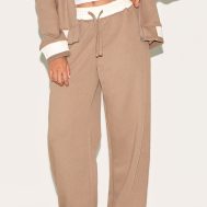 a0c832189c6df216dfcad03c054deb9f987d2180_CNM6479_1_taupe_contrast_seam_straight_leg_joggers