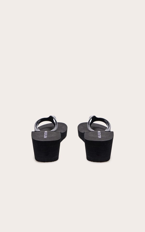 a14690d8fe7011749ca5e53359c8281f6fc1c65f_CNB1949_3_black_round_toe_simple_platform_flip_flops