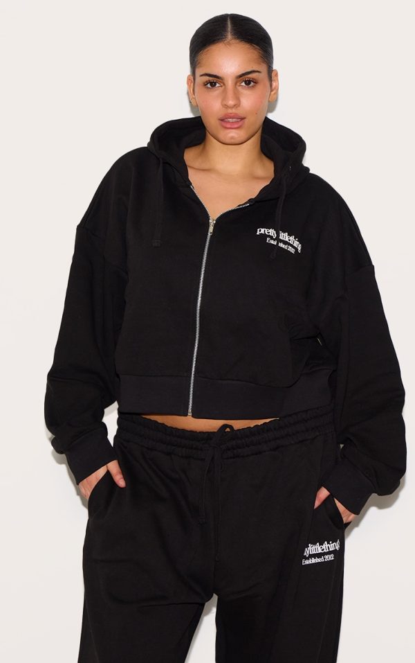 a19ecd6d95a6502b36a3563f9a85db973c0f145d_CNK3383_1_prettylittlething_plus_black_printed_premium_zip_front_hoodie