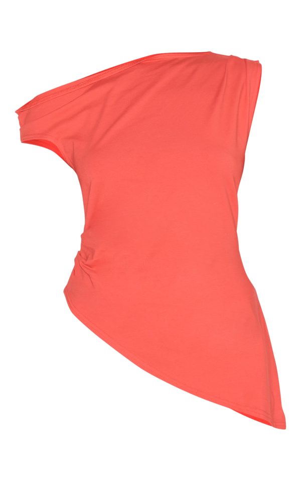 a1c1a9c0804e4c018adbcc333c8e35fe8605d592_CNM9066_5_red_asymmetric_shoulder_extreme_longline_top