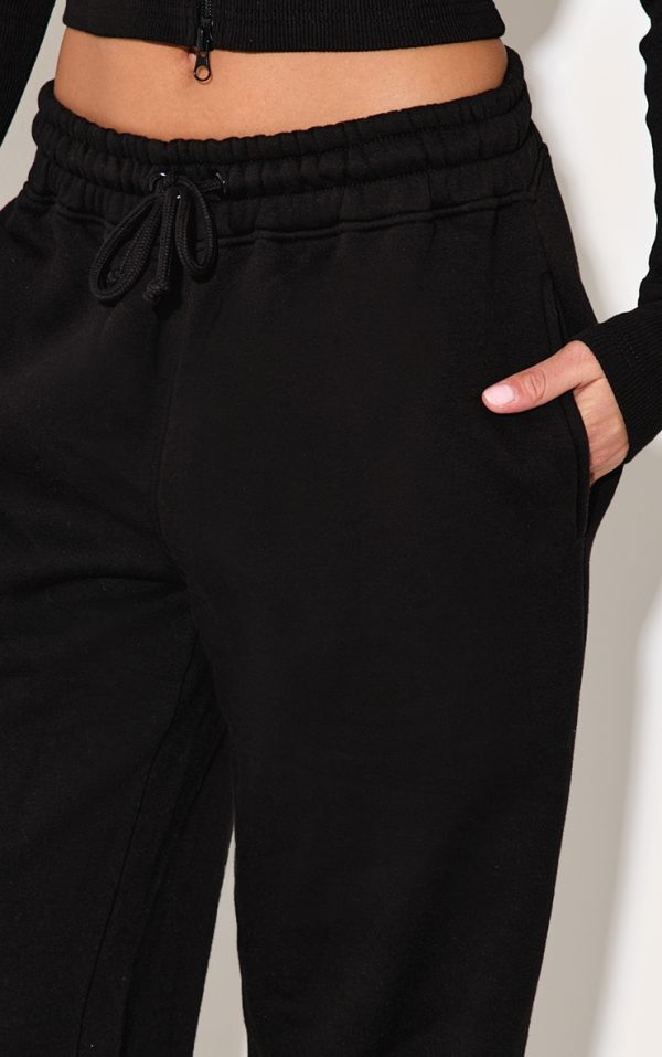a232b656c78857073f4c4f7735e3d5b0fb6e338c_CNL9658_4_black_straight_leg_sweat_joggers