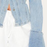 a2663bd779ddf96c019d72eb27233cb804e6de29_CNM4215_4_petite_blue_fitted_seam_detail_denim_jacket
