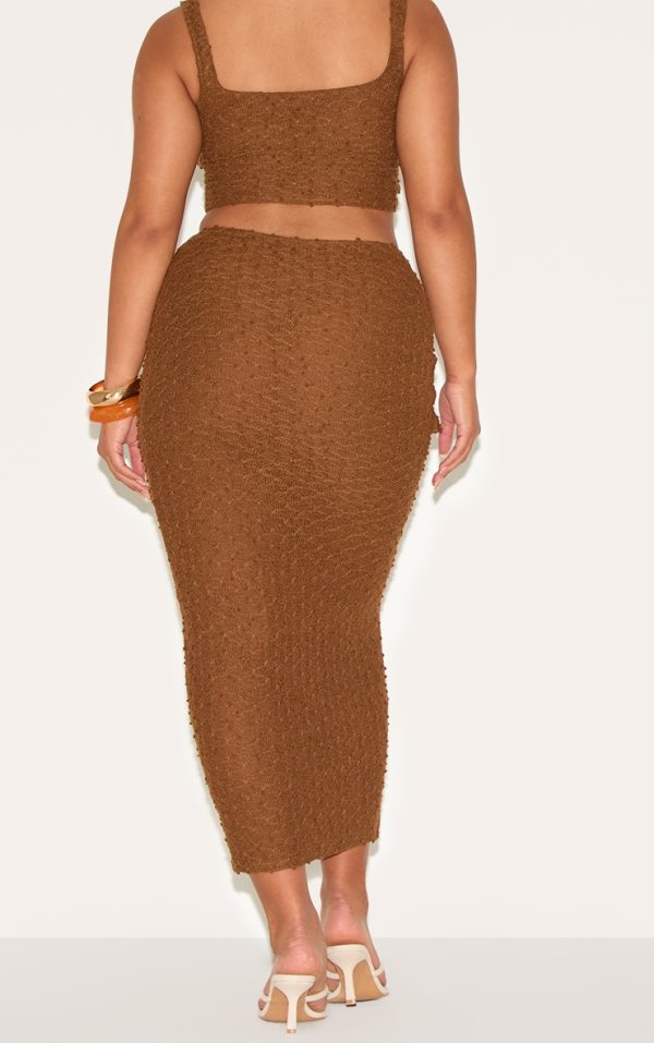 a2f1cd48d9e23f1cf85fb4a4f4c9068e1e027af6_CNM6449_3_shape_mocha_textured_gold_hammered_ring_midaxi_skirt
