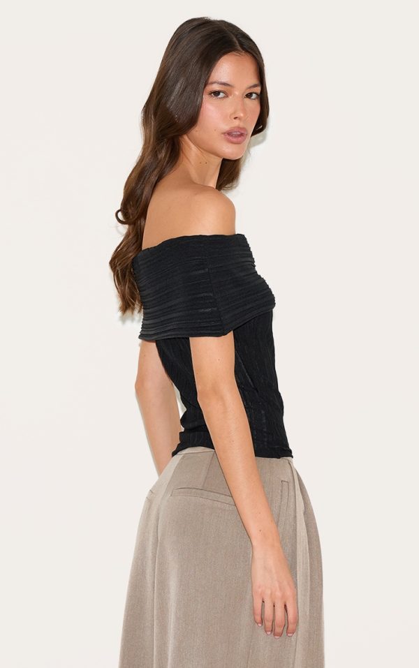 a330c331a0809faddaf2c5d260a7fd734fcddc64_CNM6644_2_black_rib_style_fold_over_top