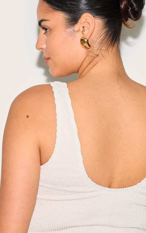 a3fc233fa88271140c1202c8a346e4f574983c90_CNM4871_4_plus_cream_crinkle_scoop_back_swimsuit