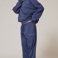 a4b99c72e4ab00c7396942992b36ef700538c398_CNK1768_3_prettylittlething_navy_premium_print_half_zip_sweatshirt