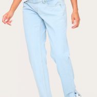 a4ff5823f66872e5d9bf1961839524d1dbac5151_CMP3995_2_maternity_light_blue_wash_split_hem_jeans