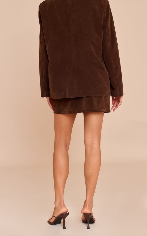 a4ff77587667fa59fef583018aa097387c0b0a0c_CNM3463_3_petite_chocolate_faux_suede_mini_skirt