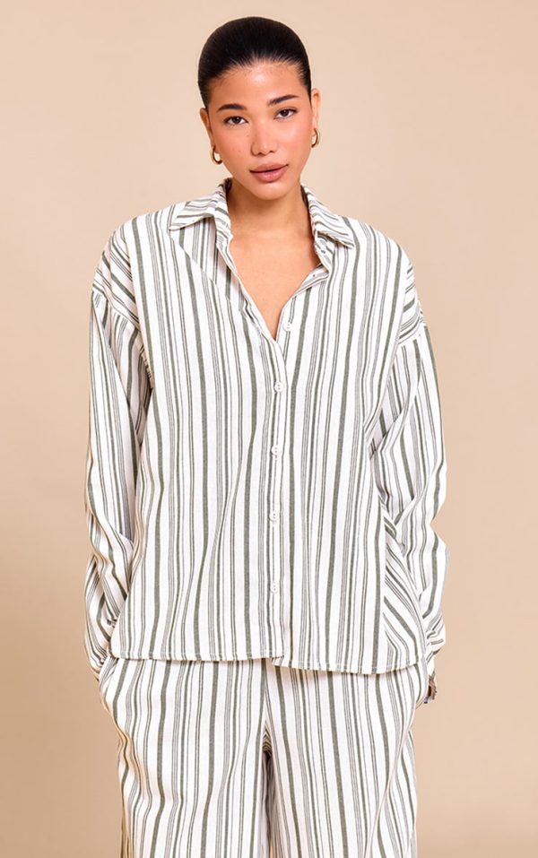 a51ebeccb22c3f46735a6b1e60358fa0dce58039_CNN0005_1_khaki_striped_oversized_long_sleeve_shirt