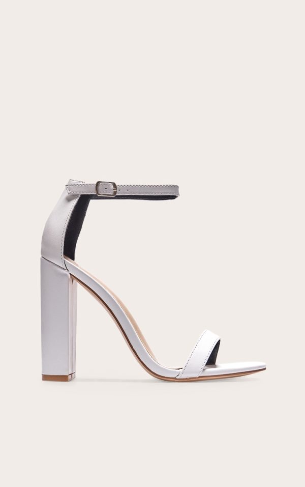 a66723c57dd0a8e9dd2ec5d3a7fc5cd2913d181b_CMB7945_1_white_may_blocked_heeled_sandal