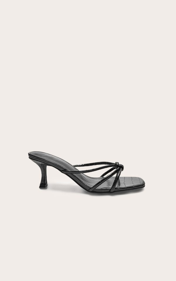 a6ff842886e2c4c124c534cfdd1494021a602639_CNK0263_1_black_wide_fit_croc_pu_square_toe_knotted_heeled_mules