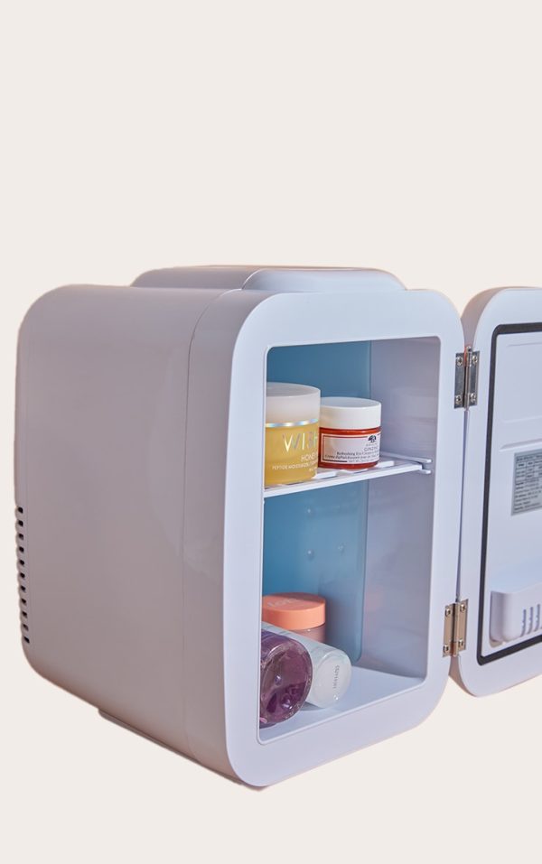 a78f7c57ce0ae6f154fd484d4bf863ae4f101668_CMW1288_7_stylpro_beauty_fridge