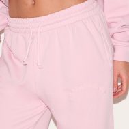 a7942fb3371e84cdd14a67edbd91a3c4bf428a5e_CNJ8961_4_prettylittlething_tall_washed_pink_extreme_oversized_drawstring_wide_leg_joggers