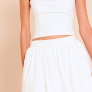 a7d34e4575f9716c20c218d9ded7702a8fac0465_CNM6144_4_white_woven_seam_detail_bandeau_top