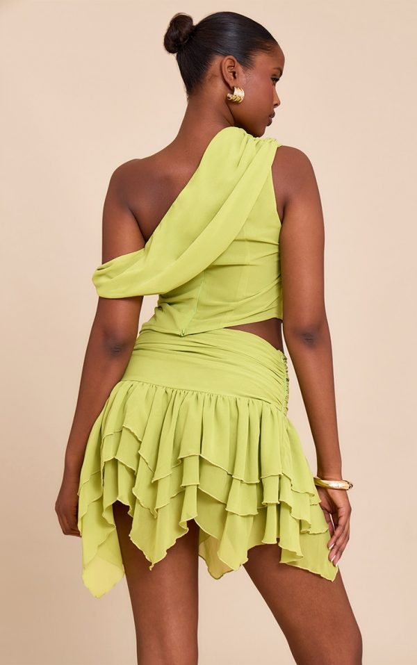 a7ea943d3ae91c39ac0897f7db617ec43af963e9_CNM6168_2_green_drape_detail_asymmetric_chiffon_top