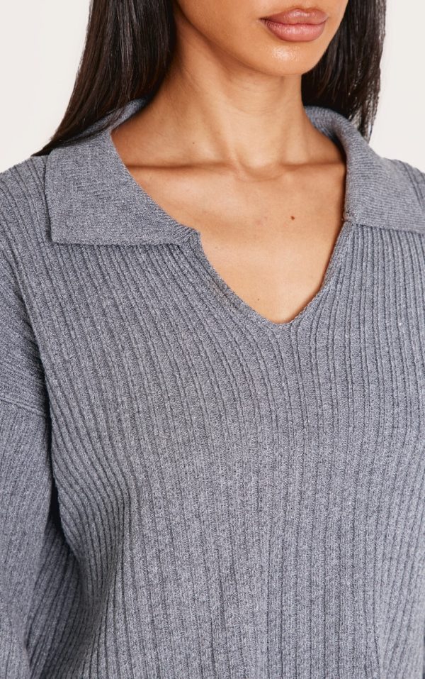 a827b601f05db26d585ba734c4ecec23e93ee34a_CNL9165_4_petite_charcoal_knitted_open_collar_jumper