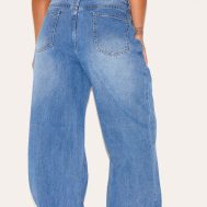 a83a4b295f3d4ce3cd84dd8373686f926f93c5c3_CNB8793_3_plus_mid_blue_wash_mid_rise_straight_leg_jeans