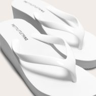 a86ca1f0dcd0b1ec6f002572ee8d61c6e59d8a17_CNB1950_4_white_round_toe_simple_platform_flip_flops