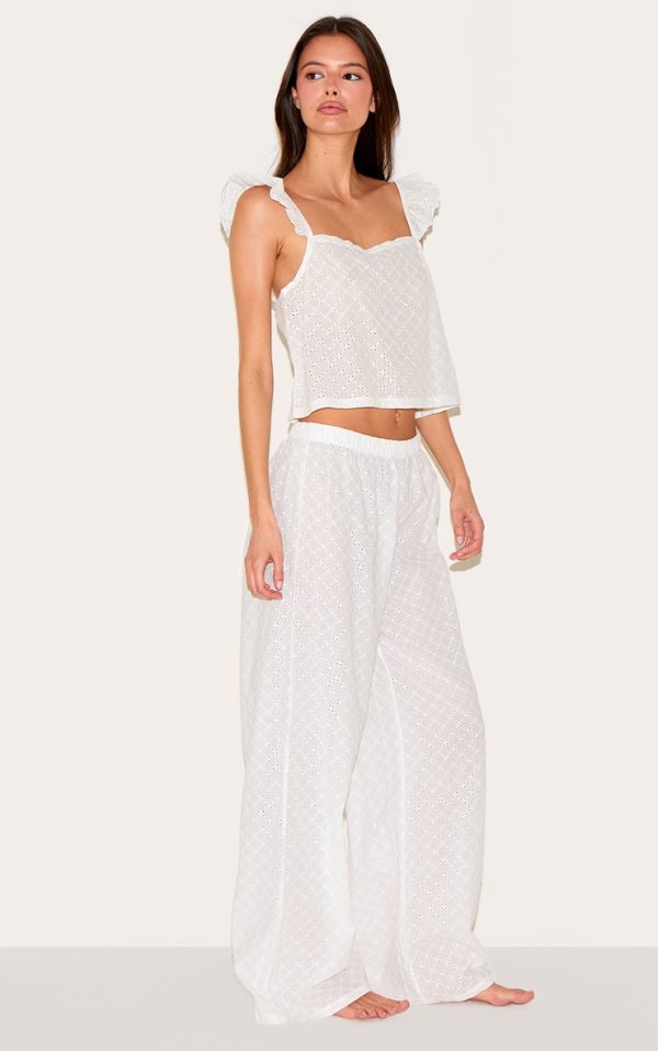 a935797688b4bb0ec0af6206ac0bd8f65ea2aa67_CNM4316_3_white_broderie_frill_long_pj_set