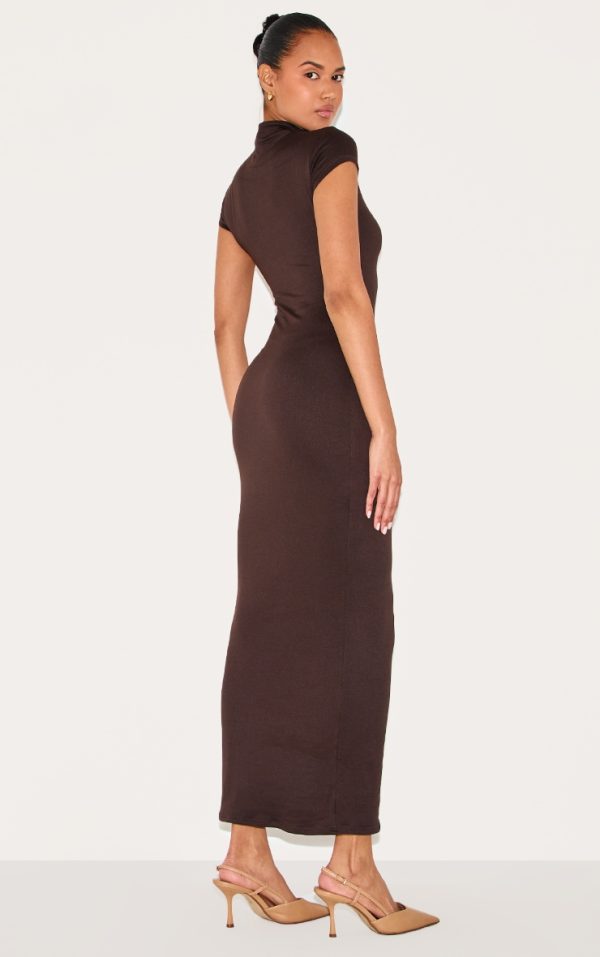 aa4ff82430585869d29d18f26fd5903190190067_CNM3149_2_chocolate_double_contour_boat_neck_maxi_dress