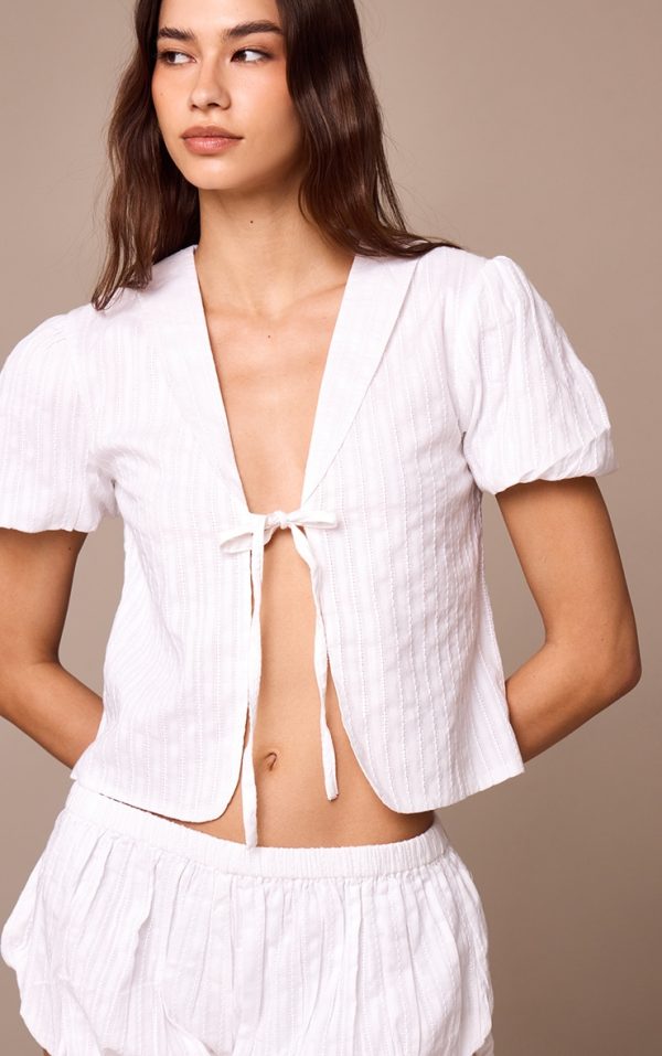 ab4b67e857329b7b66b120b9493307be854ff790_CNM4333_4_white_embroidered_cotton_tie_front_blouse