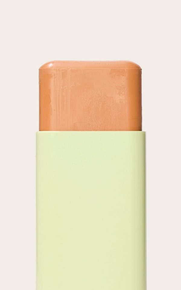 ab5e612a389cdad59acfcefa8bda4a16081727ad_CNM9731_3_pixi_on_the_glow_base_tinted_balm_chai
