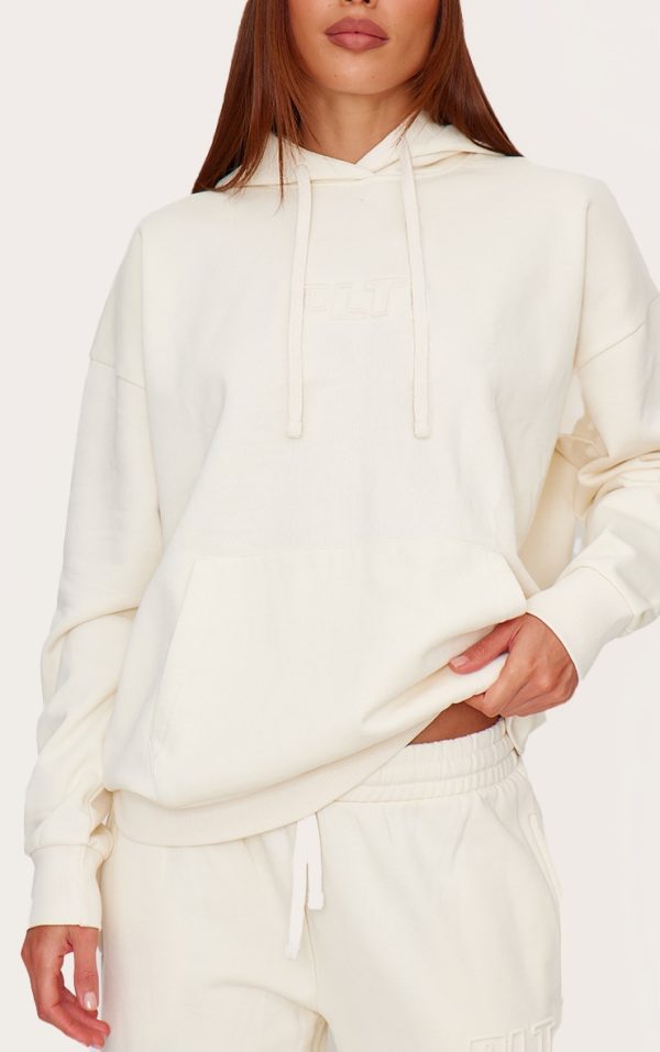 ab79fa2de026a38c0985830f54eb00505b6b203b_CNL1168_4_prettylittlething_cream_premium_embossed_oversized_hoodie