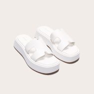abe5f20d9ac83dc61f4b22b1603cd16b3a223e03_CNL6595_2_white_pu_strap_round_toe_flatform_sandals