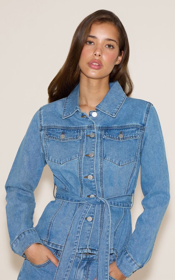 ac3941c4a1b001d8c70028accc20d1868b10f7c1_CNN1228_4_light_blue_cinched_waist_belted_denim_jacket