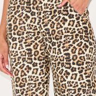 ac9dd7c1d6cdd141cb9828e789fd320aa38bde8e_CNI8972_4_leopard_printed_cargo_trousers