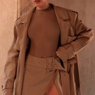 acd6e84271293f3cd647252e264df4d06b76055f_CNM0079_3_plt_label_taupe_belt_detail_shoulder_pad_trench_coat