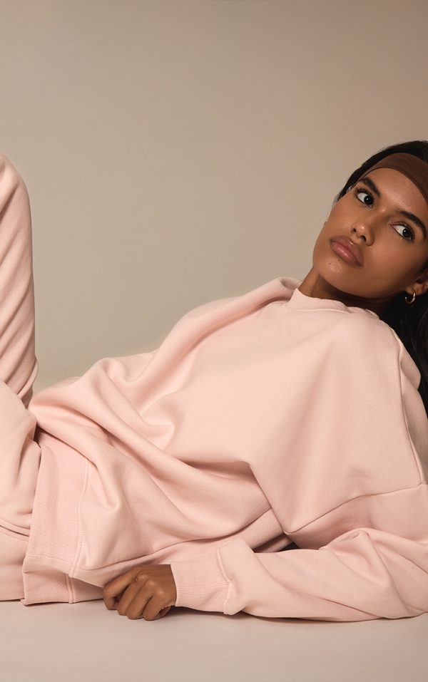 acfd9727b16556145e40116d8f3ff71e9bf9257e_CNM8142_4_baby_pink_oversized_sweat_tracksuit_set