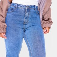 ad300d00946664d830047d8fd5c9f1742ff7a5e9_CME1878_4_plus_mid_washed_mom_jeans