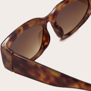 ad5175ff118169a20ac76df3704339662a4e6018_CNL7855_3_tortoiseshell_chunky_angled_sunglasses