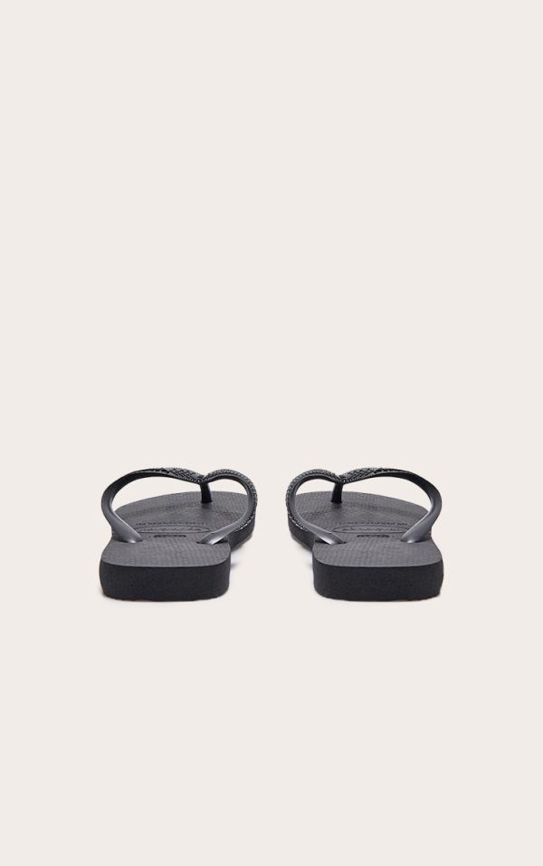 adcd4f769b0e133e0384c72560a141d65adfab1d_CNB9455_3_black_havaianas_top_flip_flops