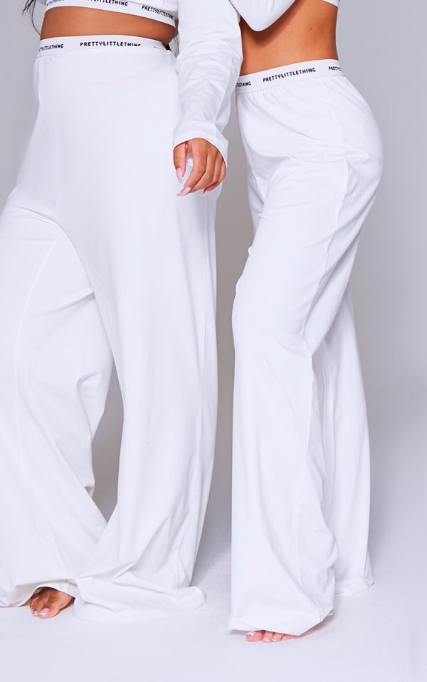 ae745d3c56a98abcd381d2ed6b0cf83e405be4de_CNK2340_3_prettylittlething_tape_cream_pj_trouser-1